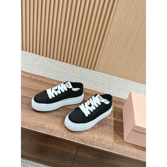 MiuMiu Sneakers