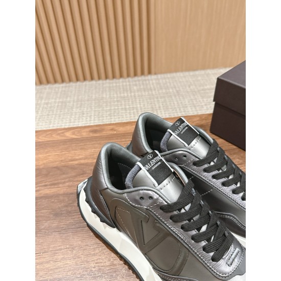 Valentino Sneakers