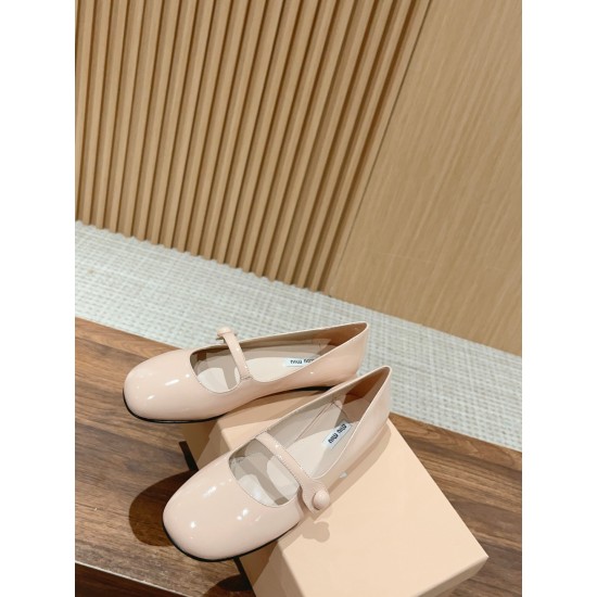 MiuMiu Round Toe Flat Shoes