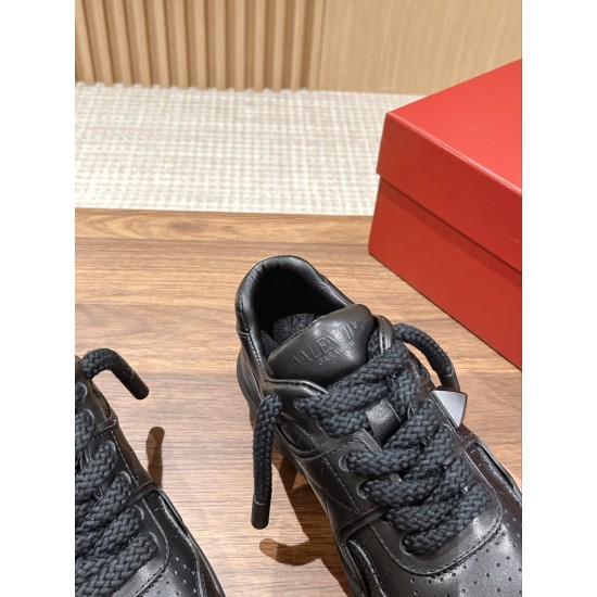 Valentino Sneakers