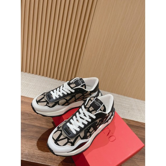 Valentino Sneakers