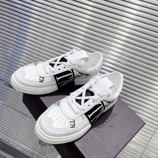 Valentino Sneakers