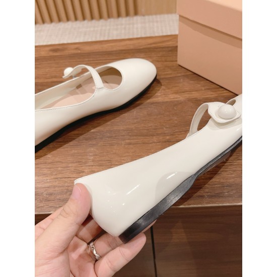 MiuMiu Round Toe Flat Shoes