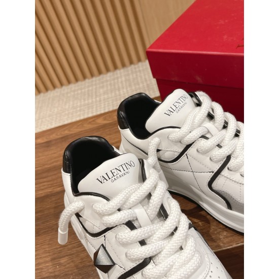 Valentino Sneakers