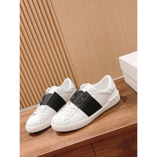 Valentino Sneakers