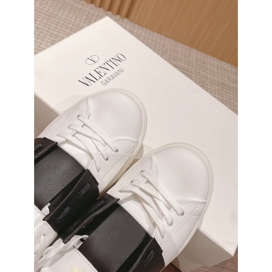 Valentino Sneakers