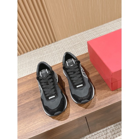 Valentino Sneakers