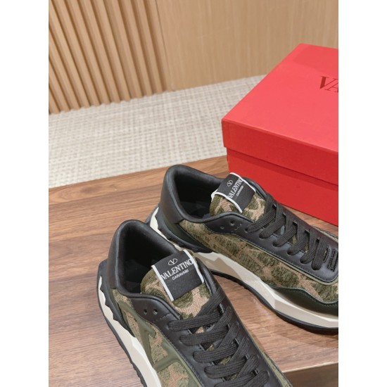 Valentino Sneakers