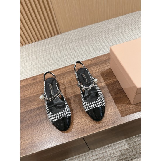 MiuMiu Sandals