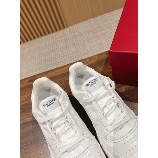 Valentino Sneakers