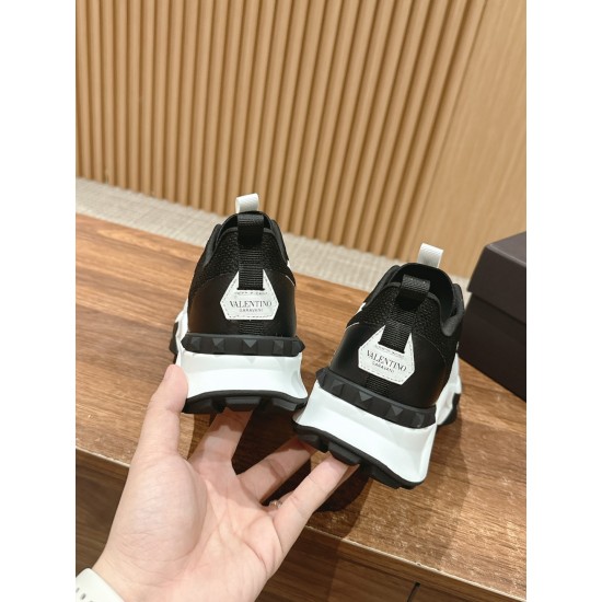 Valentino Sneakers