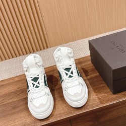 Valentino ONE STUD VL7N Calfskin Lace-Up Sneakers