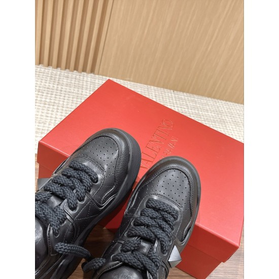 Valentino Sneakers