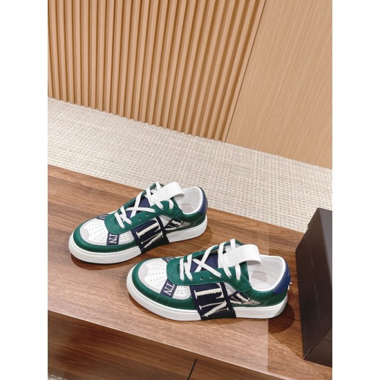 Valentino Sneakers