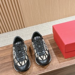 Valentino Sneakers