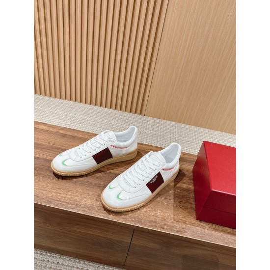 Valentino Sneakers