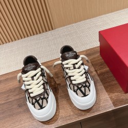 Valentino Sneakers