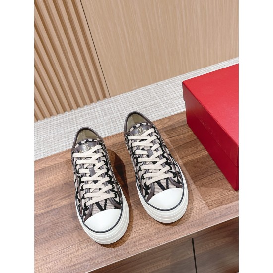 Valentino Sneakers