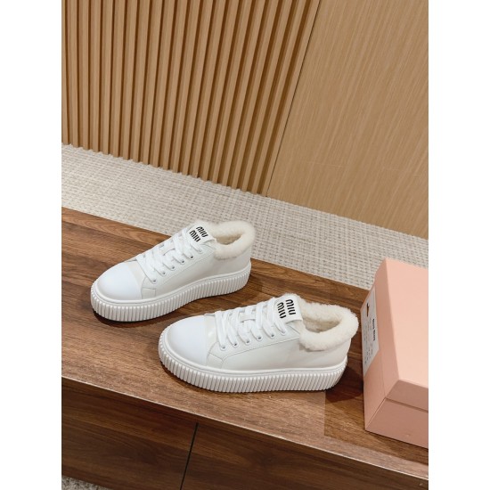 MiuMiu Sneakers