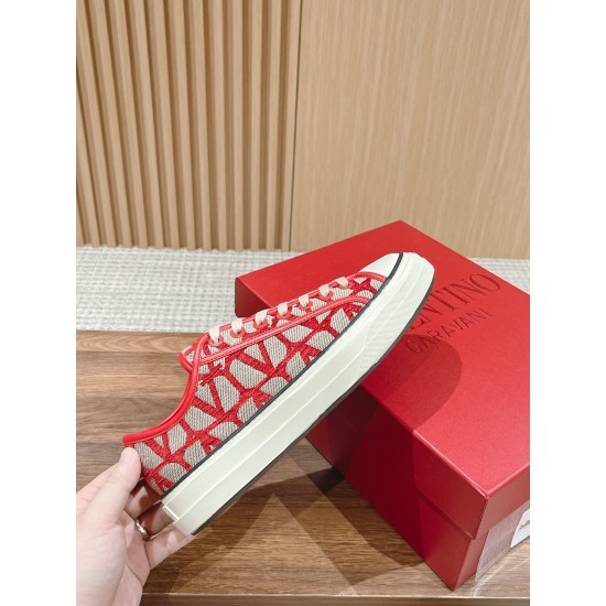 Valentino Sneakers