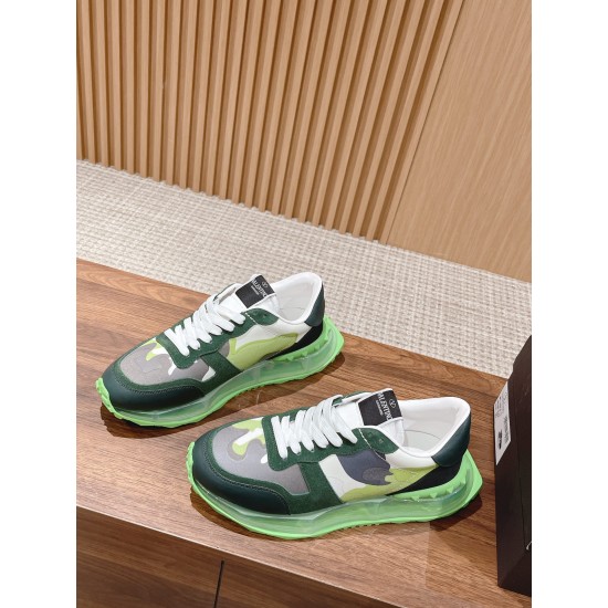 Valentino Sneakers