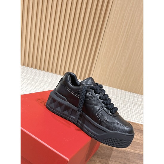 Valentino Sneakers