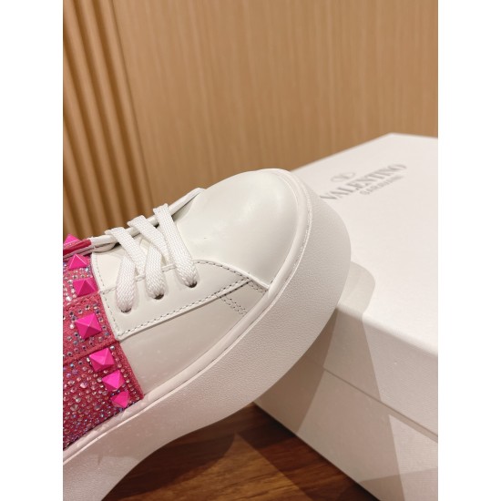 Valentino Sneakers