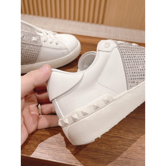 Valentino Sneakers