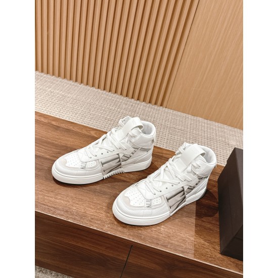 Valentino ONE STUD VL7N Calfskin Lace-Up Sneakers