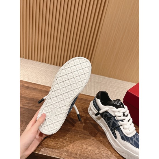 Valentino Sneakers