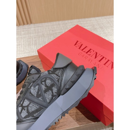 Valentino Sneakers