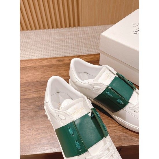 Valentino Sneakers