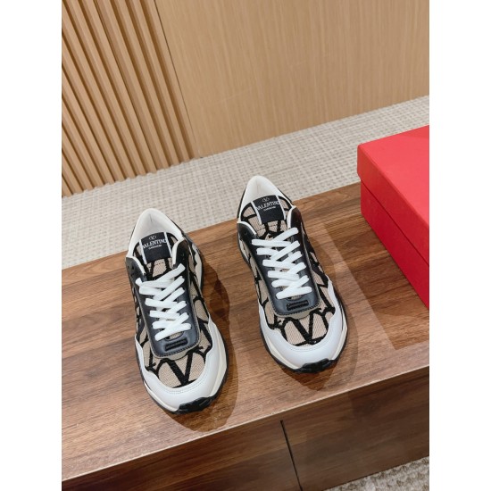 Valentino Sneakers