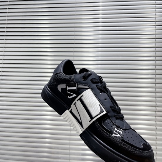 Valentino Sneakers