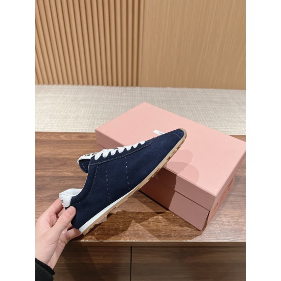 MiuMiu Sneakers