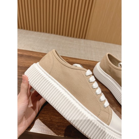 MiuMiu Sneakers