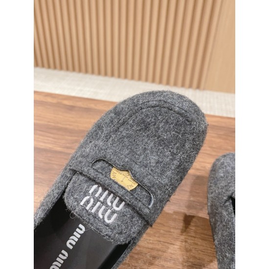 MiuMiu slippers