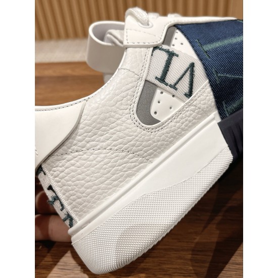 Valentino Sneakers