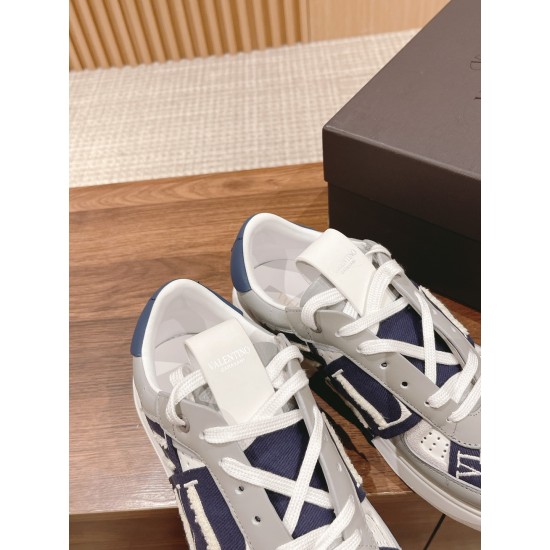 Valentino Sneakers