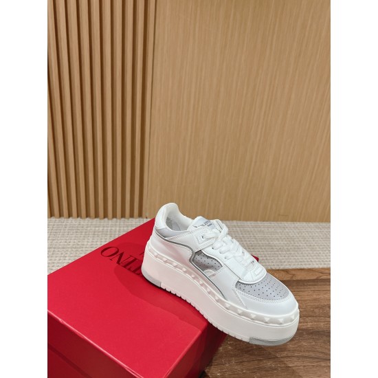 Valentino Sneakers