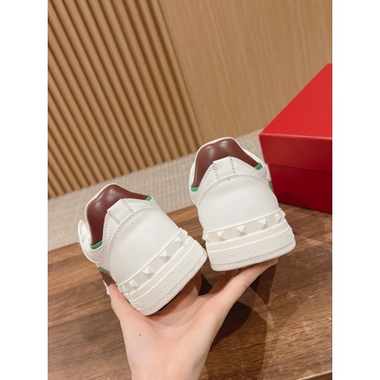 Valentino Sneakers