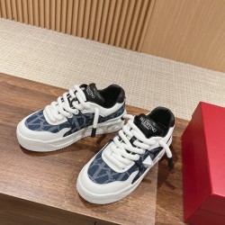 Valentino Sneakers