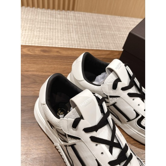 Valentino Sneakers