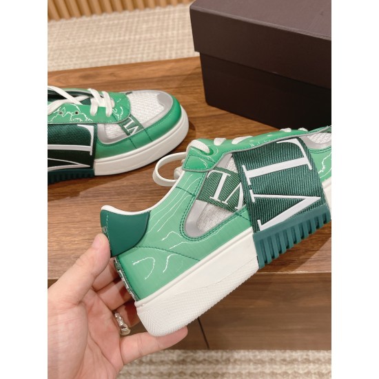 Valentino Sneakers