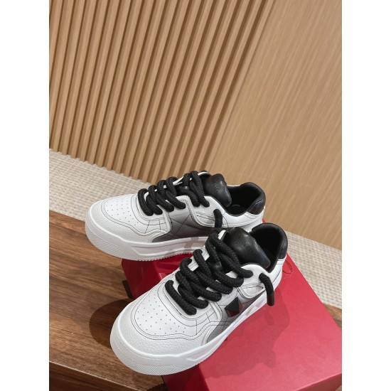 Valentino Sneakers