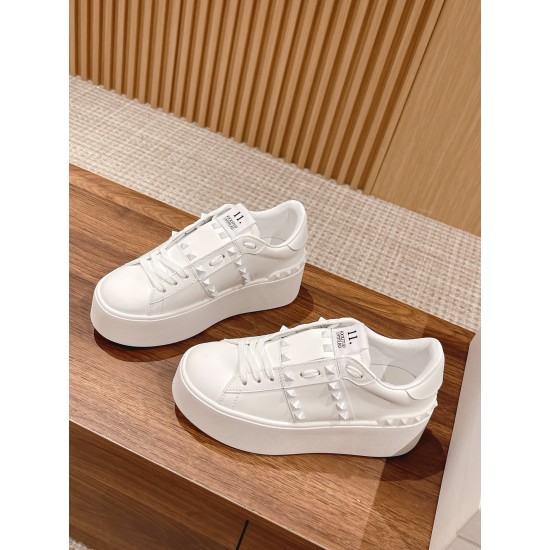 Valentino Sneakers