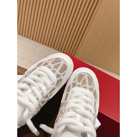 Valentino Sneakers