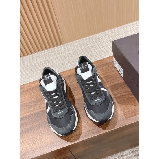 Valentino Sneakers