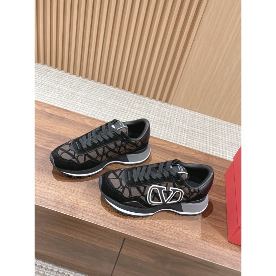 Valentino Sneakers