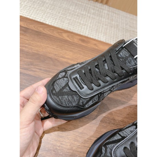 Valentino Sneakers